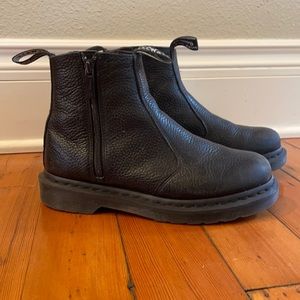 Dr. Marten 2976 Chelsea boot with zipper